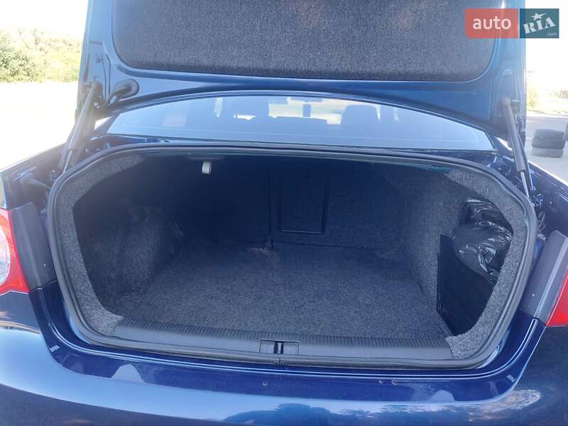 Седан Volkswagen Jetta 2007 в Львове фото 45 Седан Volkswagen Jetta 2007 в Львове