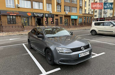 Седан Volkswagen Jetta 2014 в Киеве
