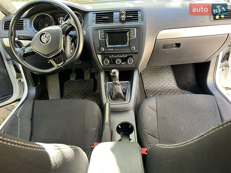 Седан Volkswagen Jetta 2016 в Кривому Розі фото 29 Седан Volkswagen Jetta 2016 в Кривому Розі