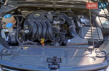 Седан Volkswagen Jetta 2014 в Хмельницком