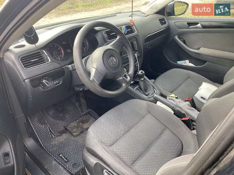 Седан Volkswagen Jetta 2011 в Житомирі