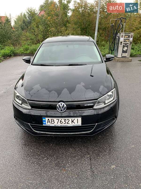 Седан Volkswagen Jetta 2013 в Виннице