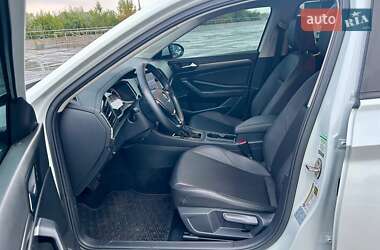 Седан Volkswagen Jetta 2019 в 