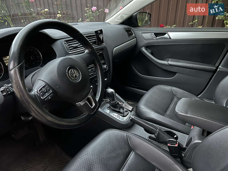 Седан Volkswagen Jetta 2013 в Гадячі