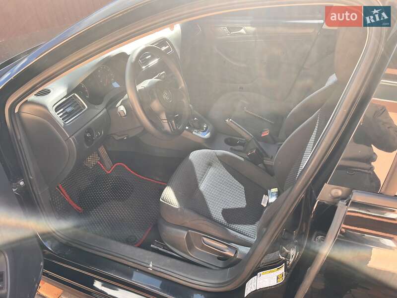 Седан Volkswagen Jetta 2012 в Городищеві
