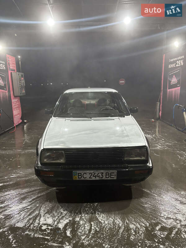 Седан Volkswagen Jetta 1988 в Рава-Руській