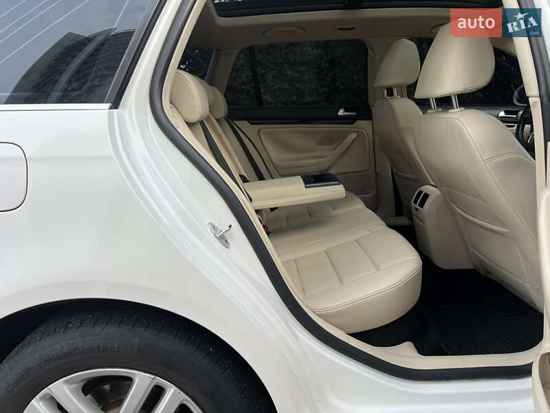 Универсал Volkswagen Jetta 2010 в Киеве фото 53 Универсал Volkswagen Jetta 2010 в Киеве