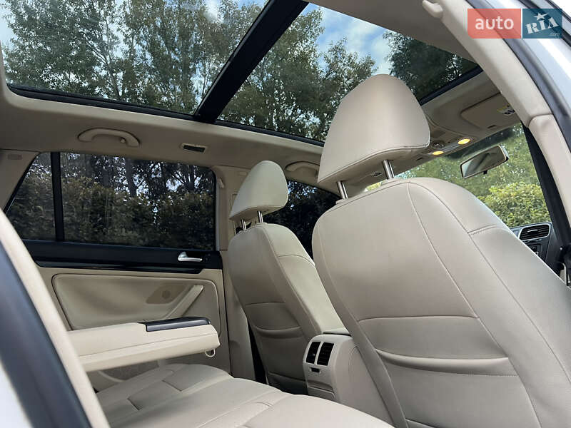 Универсал Volkswagen Jetta 2010 в Киеве фото 55 Универсал Volkswagen Jetta 2010 в Киеве
