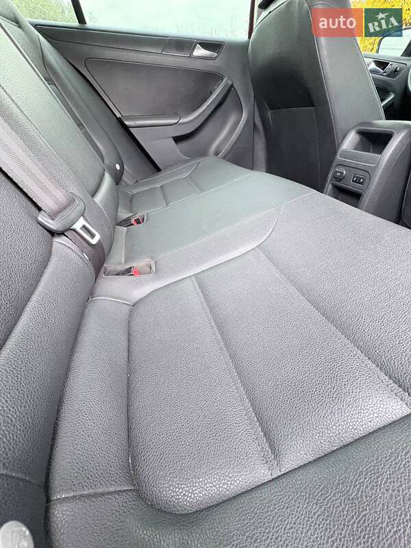 Седан Volkswagen Jetta 2012 в Харкові фото 12 Седан Volkswagen Jetta 2012 в Харкові