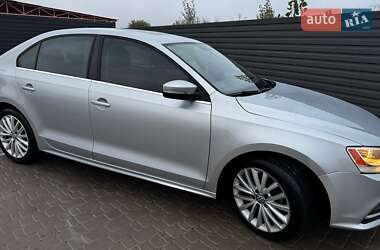 Седан Volkswagen Jetta 2015 в 