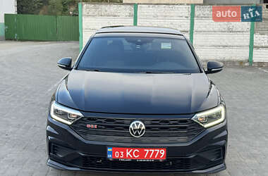 Седан Volkswagen Jetta 2020 в 