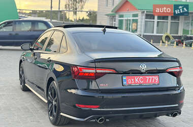 Седан Volkswagen Jetta 2020 в 