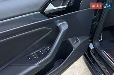 Седан Volkswagen Jetta 2020 в 