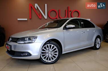 Седан Volkswagen Jetta 2013 в 