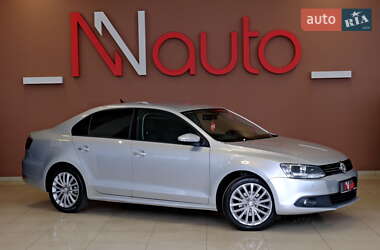 Седан Volkswagen Jetta 2013 в 