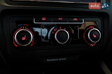 Седан Volkswagen Jetta 2013 в 