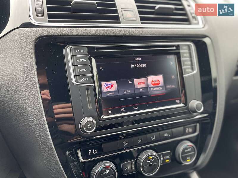 Седан Volkswagen Jetta 2016 в Одессе фото 18 Седан Volkswagen Jetta 2016 в Одессе