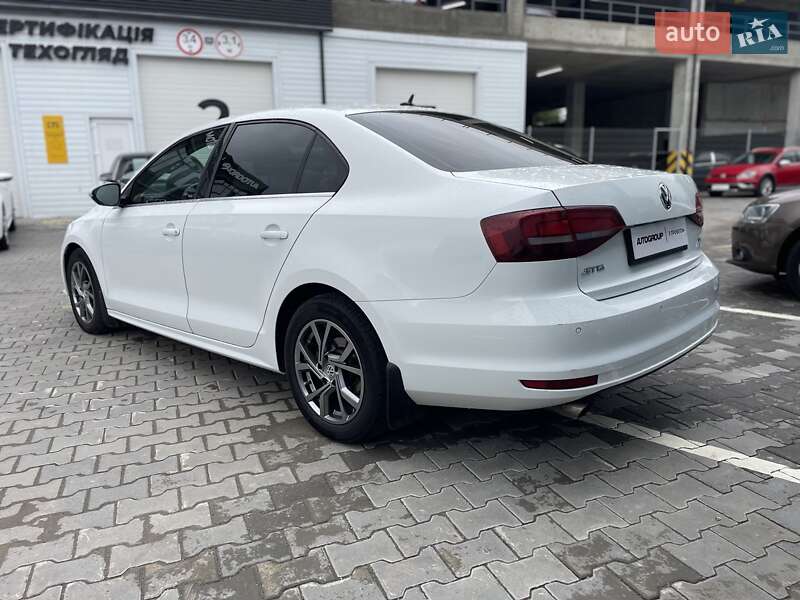 Седан Volkswagen Jetta 2016 в Одессе фото 4 Седан Volkswagen Jetta 2016 в Одессе