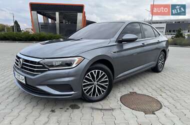 Седан Volkswagen Jetta 2019 в Харкові