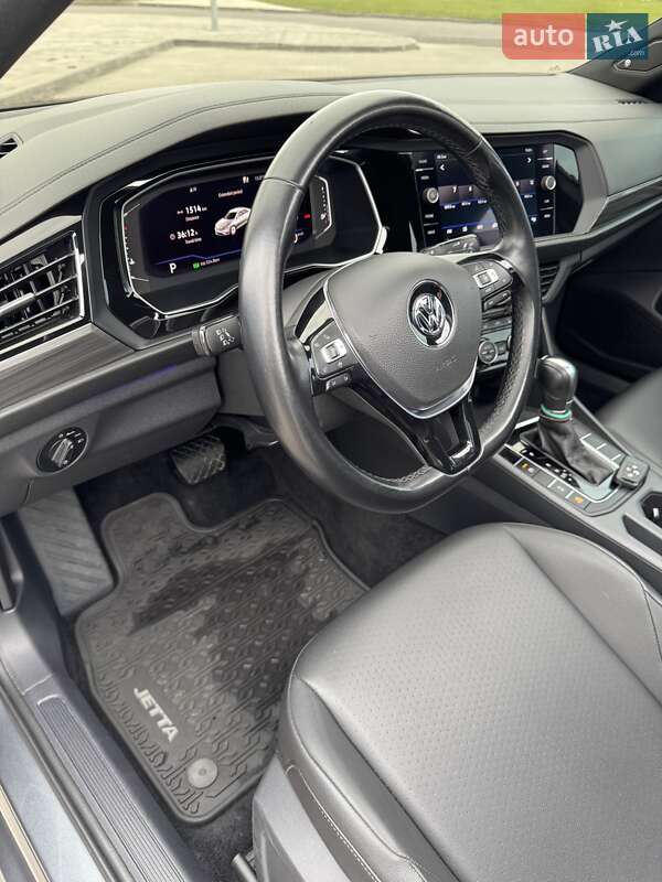 Седан Volkswagen Jetta 2019 в Харкові