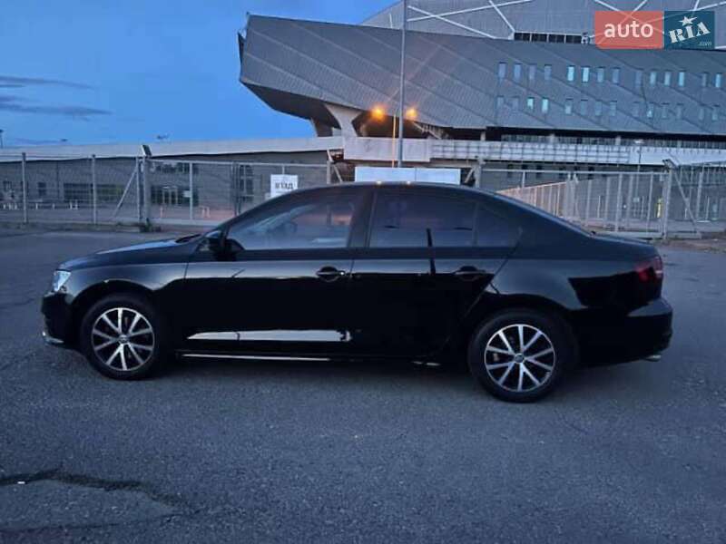 Седан Volkswagen Jetta 2016 в Львове фото 15 Седан Volkswagen Jetta 2016 в Львове