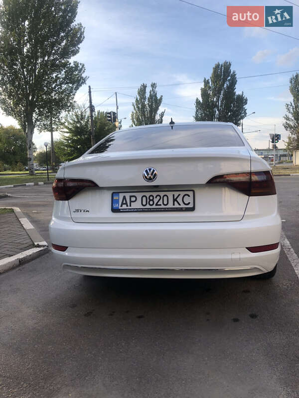 Седан Volkswagen Jetta 2019 в Запоріжжі