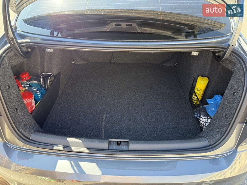 Седан Volkswagen Jetta 2016 в Харкові фото 25 Седан Volkswagen Jetta 2016 в Харкові