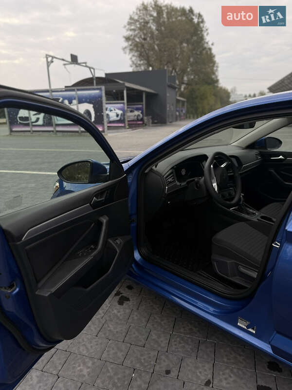 Седан Volkswagen Jetta 2023 в Львове фото 2 Седан Volkswagen Jetta 2023 в Львове