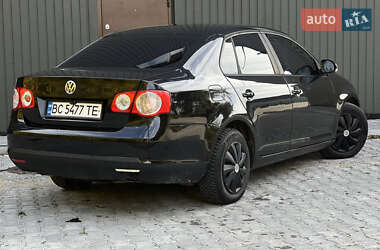 Седан Volkswagen Jetta 2007 в 