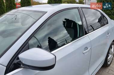 Седан Volkswagen Jetta 2017 в 
