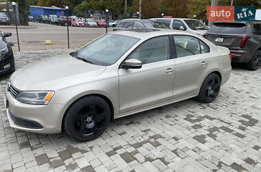 Седан Volkswagen Jetta 2014 в 
