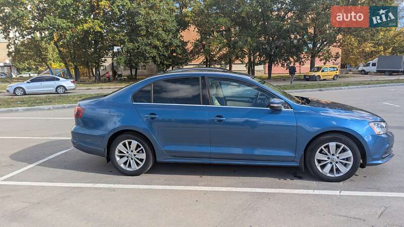 Седан Volkswagen Jetta 2016 в Кропивницком