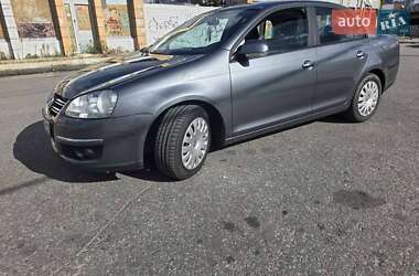 Седан Volkswagen Jetta 2008 в 