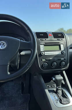Седан Volkswagen Jetta 2008 в 