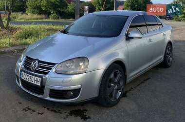 Седан Volkswagen Jetta 2005 в 