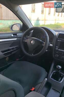 Седан Volkswagen Jetta 2005 в 