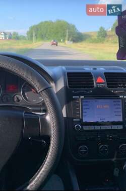 Седан Volkswagen Jetta 2005 в 