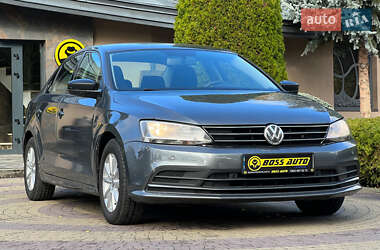 Седан Volkswagen Jetta 2015 в Львове