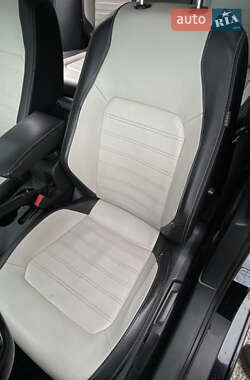 Седан Volkswagen Jetta 2014 в 