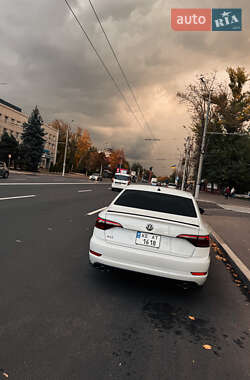 Седан Volkswagen Jetta 2019 в 