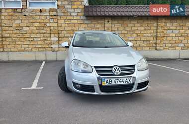 Седан Volkswagen Jetta 2008 в 