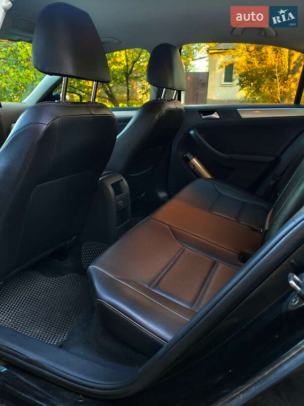 Седан Volkswagen Jetta 2017 в Харькове фото 8 Седан Volkswagen Jetta 2017 в Харькове
