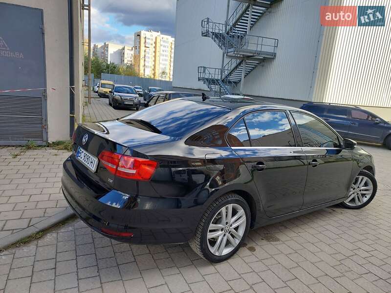Седан Volkswagen Jetta 2015 в Дрогобыче