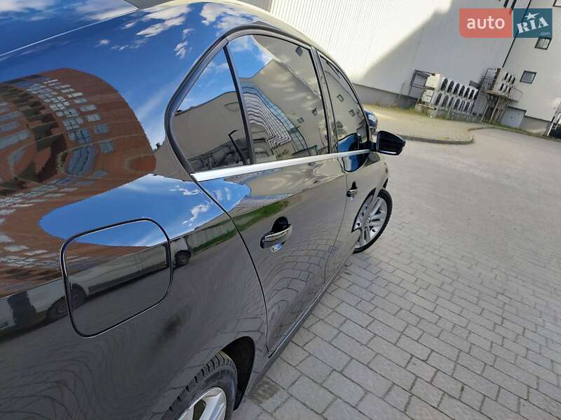 Седан Volkswagen Jetta 2015 в Дрогобыче