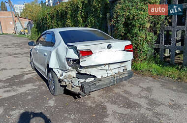 Седан Volkswagen Jetta 2015 в 