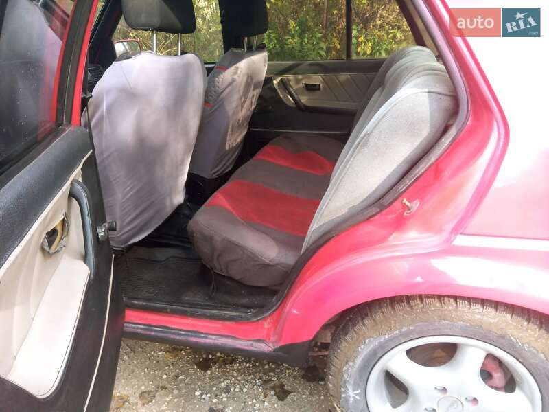 Седан Volkswagen Jetta 1984 в Збараже