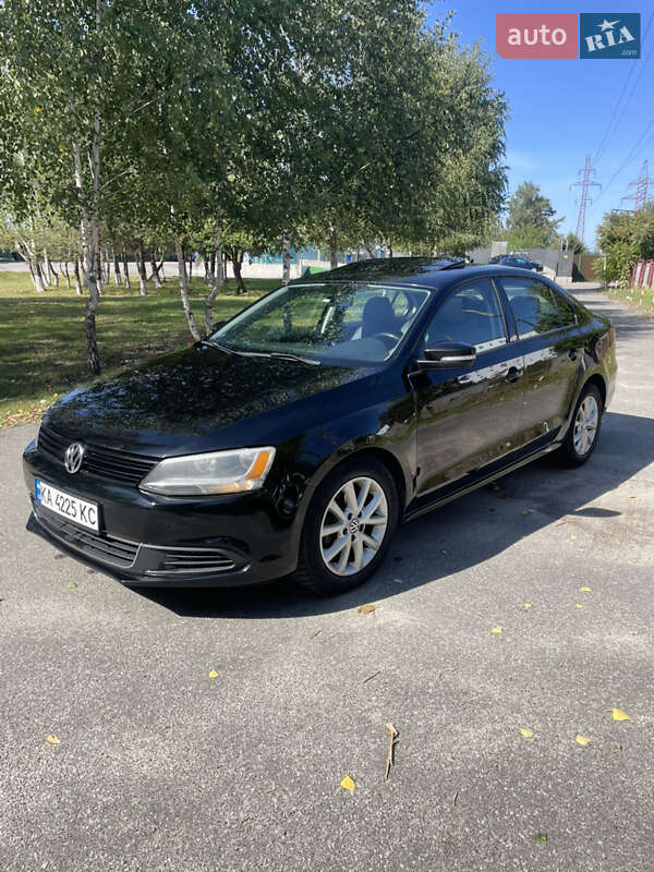 Седан Volkswagen Jetta 2010 в Киеве фото Седан Volkswagen Jetta 2010 в Киеве
