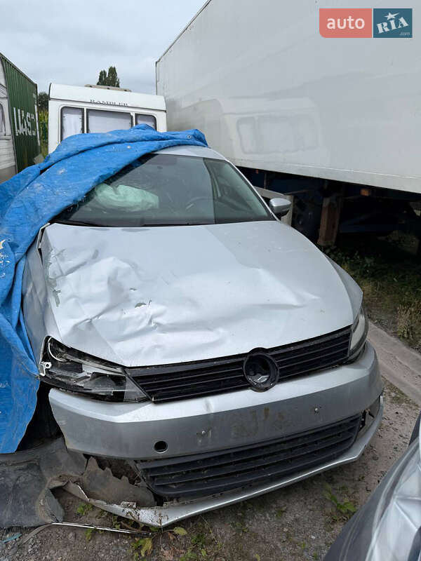 Седан Volkswagen Jetta 2011 в 