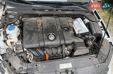 Седан Volkswagen Jetta 2011 в 