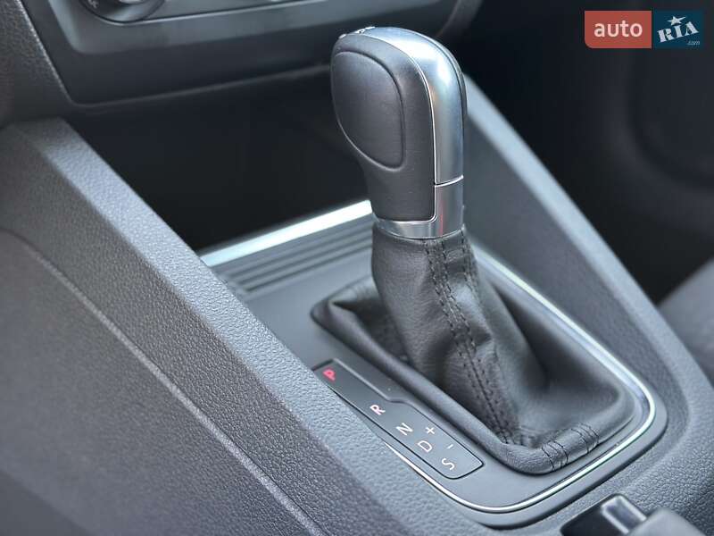 Седан Volkswagen Jetta 2016 в Одессе